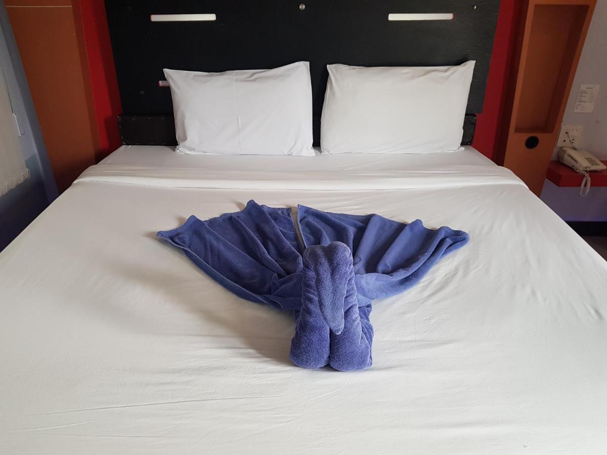 Jirapa Modern Resort Chonburi Ngoại thất bức ảnh