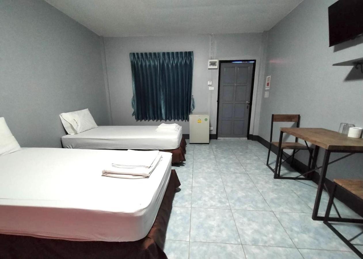 Jirapa Modern Resort Chonburi Ngoại thất bức ảnh