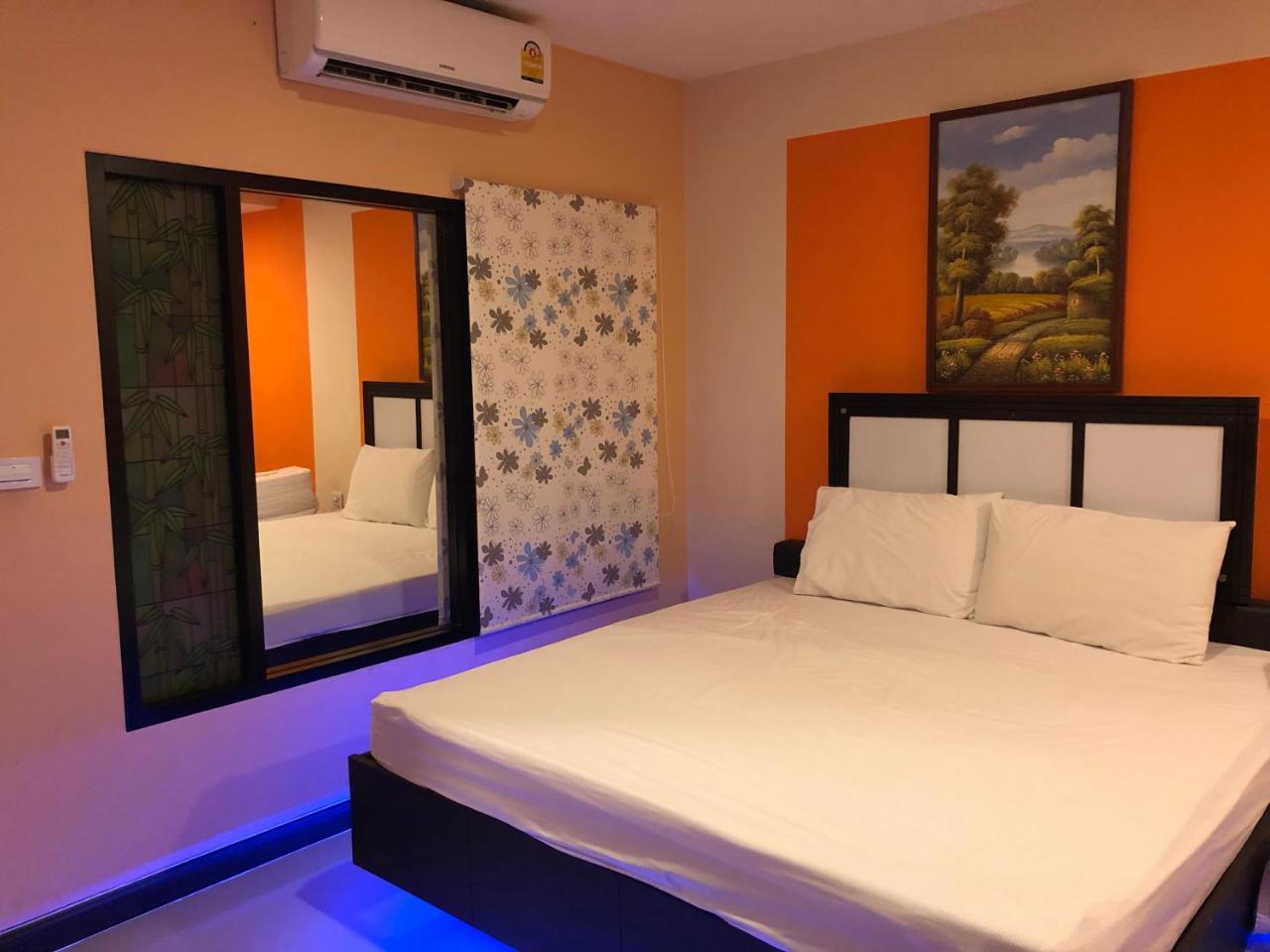 Jirapa Modern Resort Chonburi Ngoại thất bức ảnh