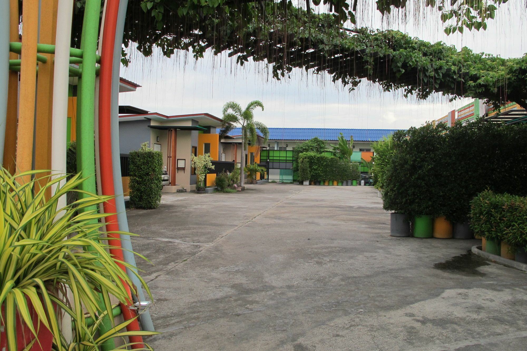 Jirapa Modern Resort Chonburi Ngoại thất bức ảnh